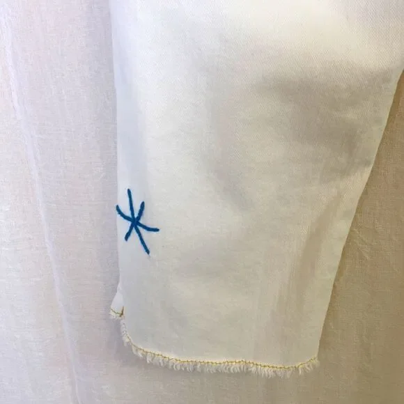 True Religion Jean Size 2 Embroidered Tan Bermuda Shorts - Picture 11 of 13